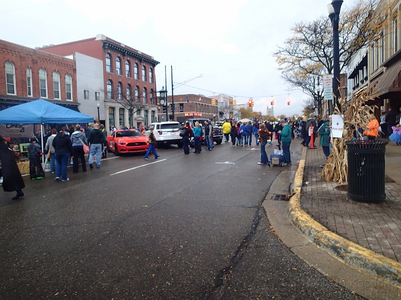 2015-10-24 Headless Horseman 10K 125.jpg - 2015 Headless Horseman 10K